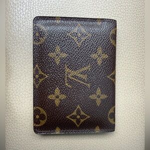 Louis Vuitton Monogram Card Holder (includes COA)